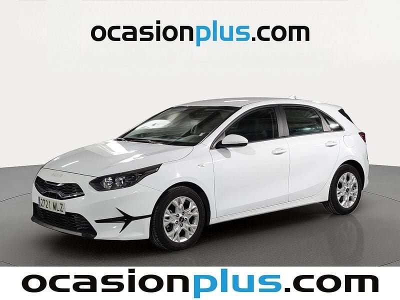 Blanco Usado 2023 Kia Ceed Utilitario | 14.810 € (Buen precio) - Imagen 1/4