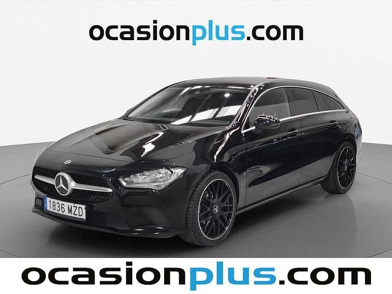 Usado Mercedes CLA180 Shooting Brake 136 CV (100 kW) 2022 Negro Familiar