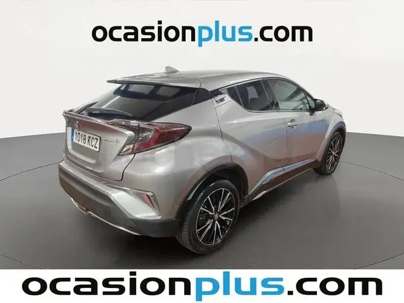 Usado Toyota C-HR Advance 122 CV (89 kW) 2017 Gris / plata SUV