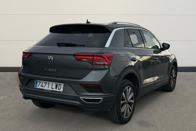 Usado VW T-Roc Advance 150 CV (110 kW) 2022 Gris SUV