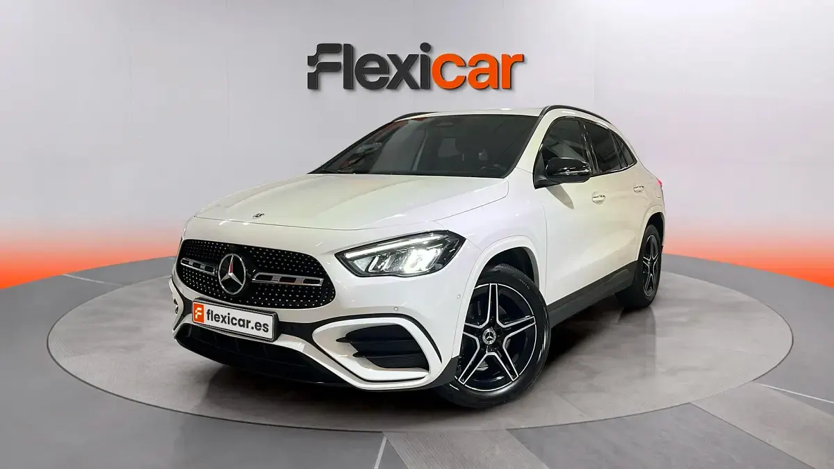 Usado Mercedes GLA250 218 CV (160 kW) 2023 Blanco SUV