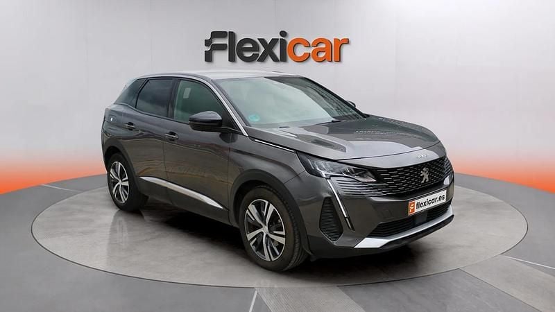 Usado Peugeot 3008 Active 131 CV (96 kW) 2023 Gris SUV