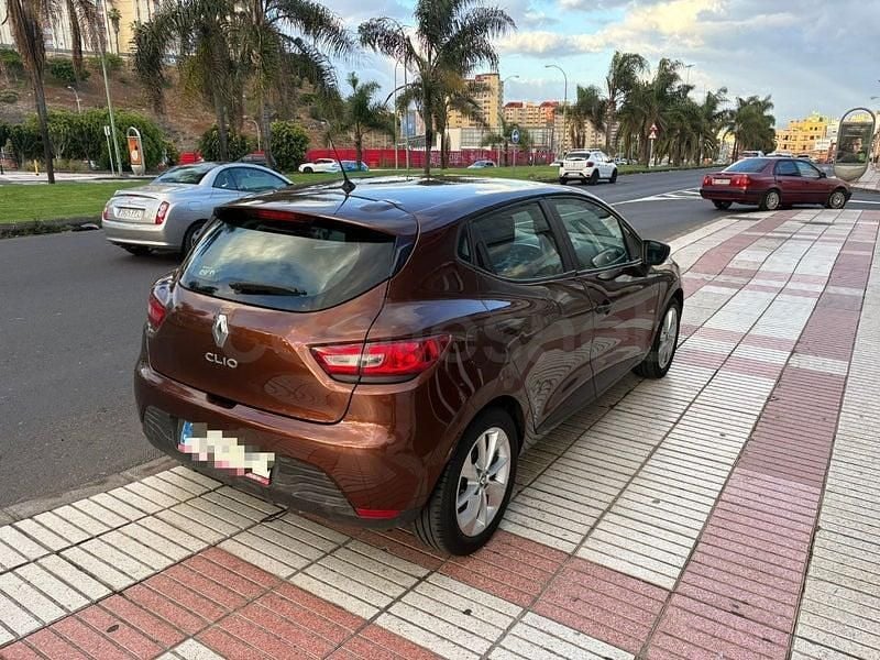 Usado Renault Clio IV Business 75 CV (55 kW) 2015 Marrón Berlina