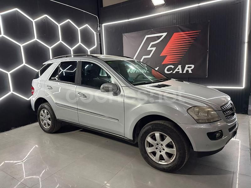 Usado Mercedes ML350 272 CV (200 kW) 2006 Gris / plata SUV