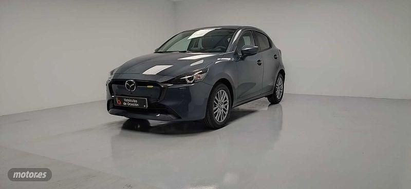 Usado Mazda 2 Exclusive-Line 90 CV (66 kW) 2024 Gris Utilitario