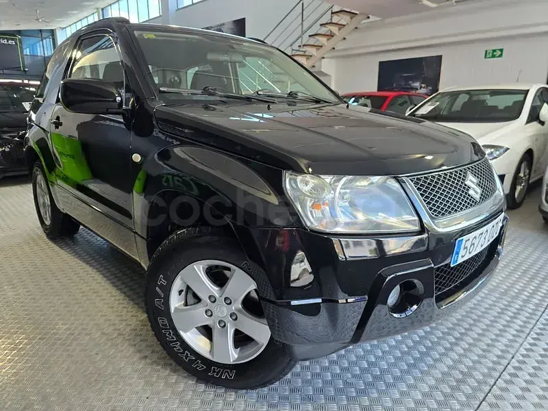 Usado Suzuki Grand Vitara 129 CV (94 kW) 2006 Negro SUV