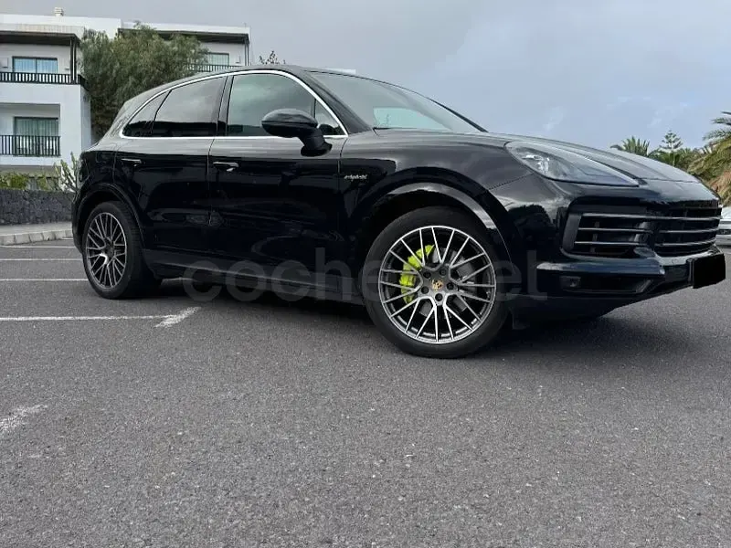Usado Porsche Cayenne E-Hybrid 462 CV (339 kW) 2021 Negro SUV