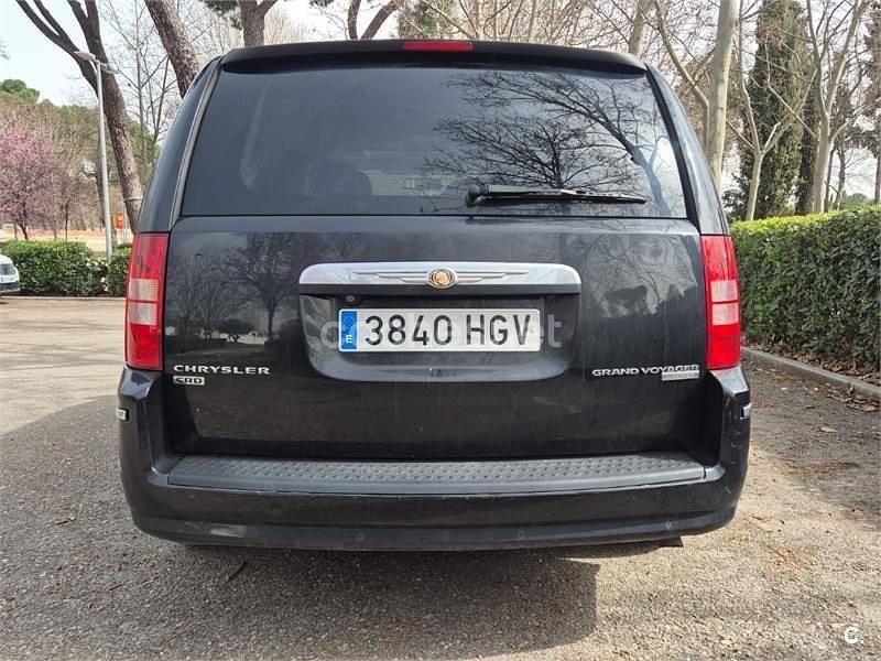Usado Chrysler Grand Voyager Limited 163 CV (119 kW) 2011 Negro Monovolumen