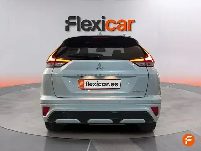 Usado Mitsubishi Eclipse Cross 188 CV (138 kW) 2023 Blanco SUV