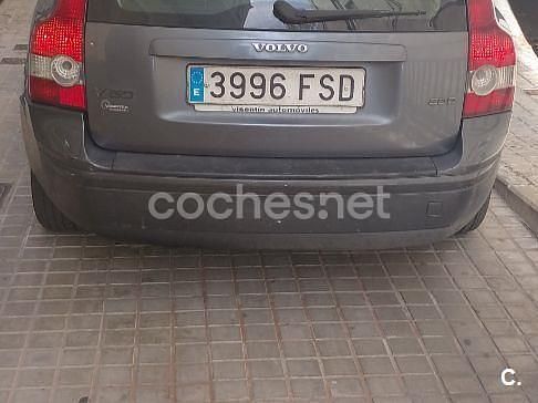 Gris / plata Usado 2007 Volvo V50 Momentum Familiar | 2900 € (Buen precio) - Imagen 1/2
