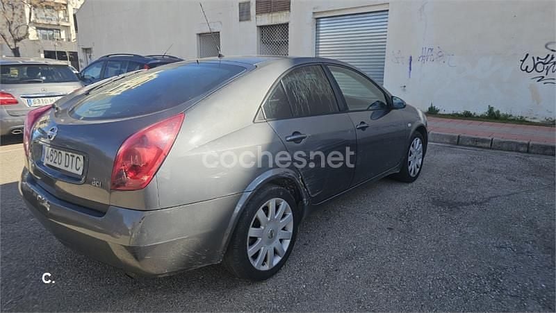 Usado Nissan Primera Tekna 140 CV (102 kW) 2005 Beige Berlina