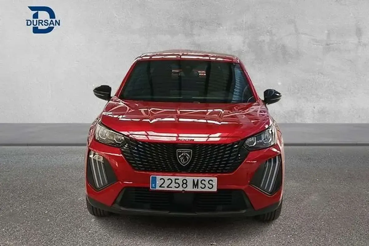 Usado Peugeot 2008 Active 101 CV (74 kW) 2024 Rojo SUV