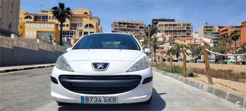 Blanco Usado 2009 Peugeot 207 Berlina | 2950 € (Precio justo) - Imagen 1/4