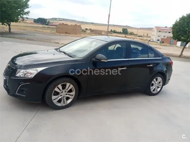 Usado Chevrolet Cruze LTZ 163 CV (119 kW) 2014 Negro Berlina