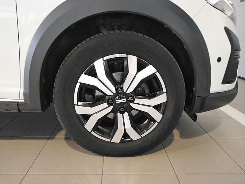 Usado Dacia Jogger Expression 101 CV (74 kW) 2023 Blanco Monovolumen