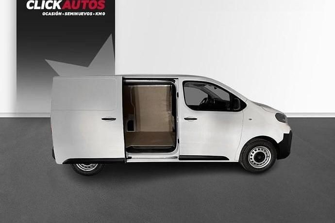 Käytetty Citroën Jumpy 120 HP (88 kW) 2024 Tila-auto