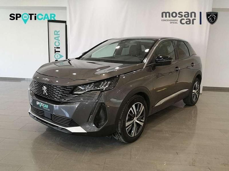 Usado Peugeot 3008 Allure 131 CV (96 kW) 2024 Gris SUV
