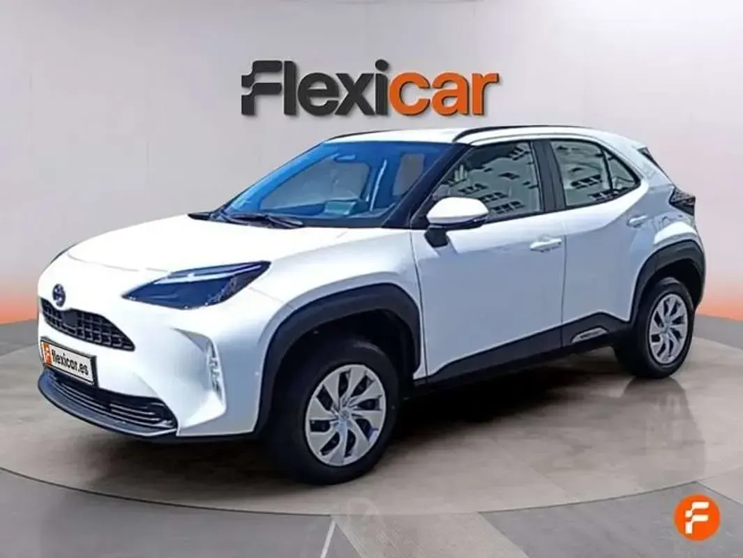 Nuevo Toyota Yaris Cross Active 131 CV (96 kW) 2026 Blanco SUV