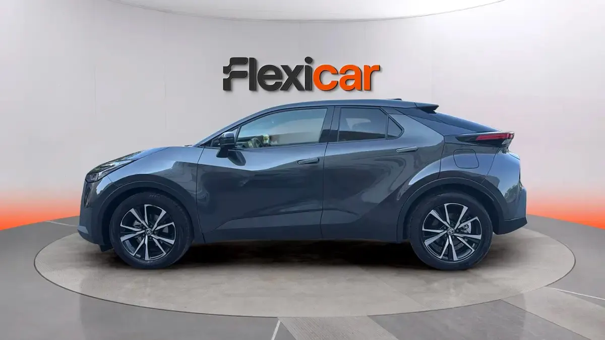 Usado Toyota C-HR Advance 140 CV (102 kW) 2025 Gris SUV