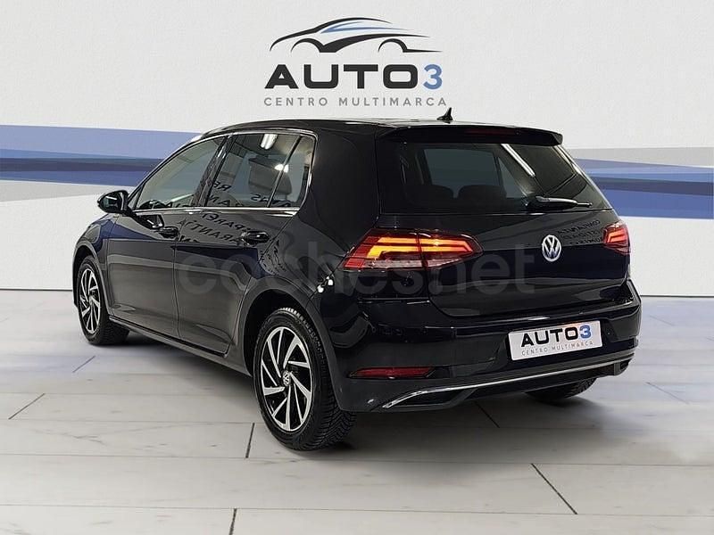 Usado VW Golf VII Sportline 115 CV (84 kW) 2019 Negro Berlina