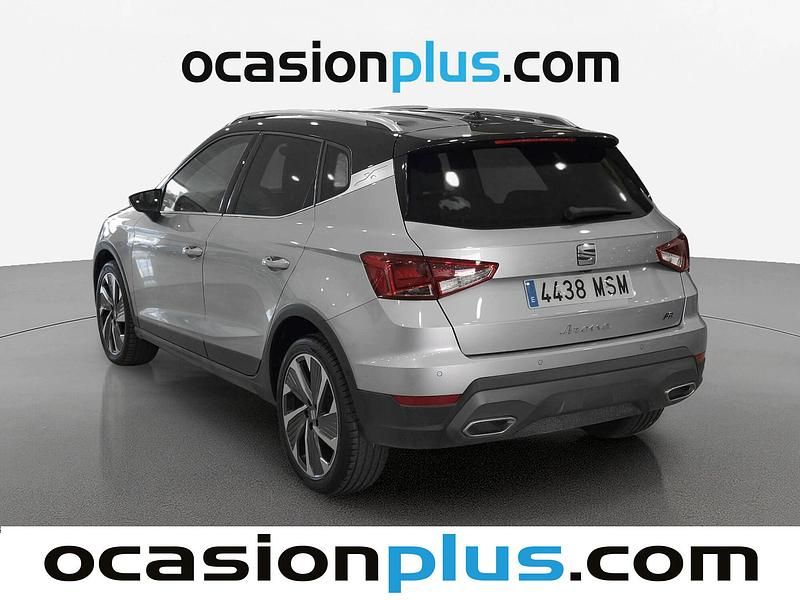 Usado Seat Arona FR 150 CV (110 kW) 2024 Gris / plata SUV