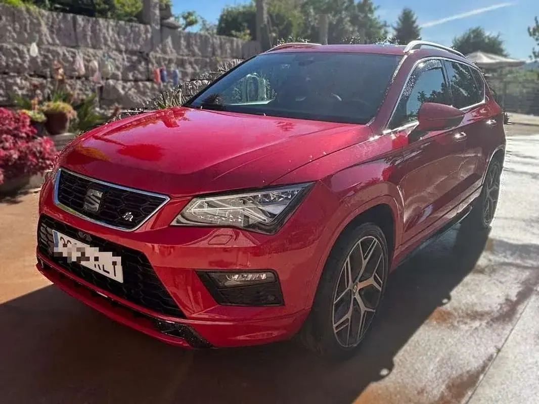 Usado Seat Ateca 4Drive 190 CV (139 kW) 2018 Rojo SUV