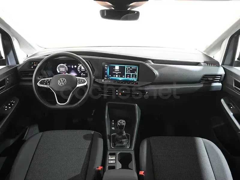 Usado VW Caddy 102 CV (75 kW) 2025 Gris / plata Monovolumen
