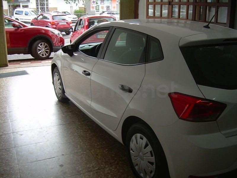 Käytetty Seat Ibiza Reference 95 HP (69 kW) 2019 Valkoinen Viistoperä