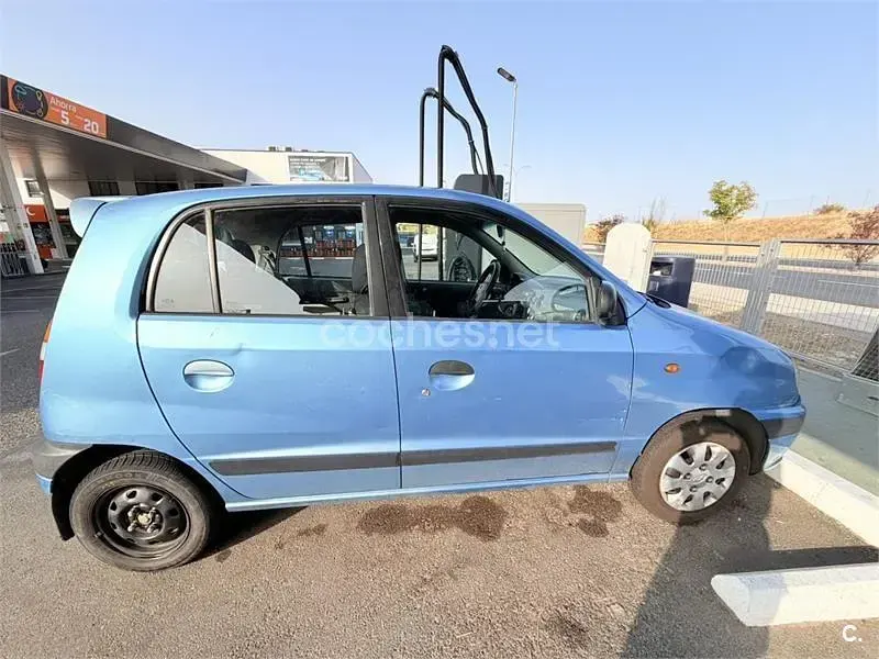 Usado Hyundai Atos GLS 55 CV (40 kW) 2001 Azul Utilitario