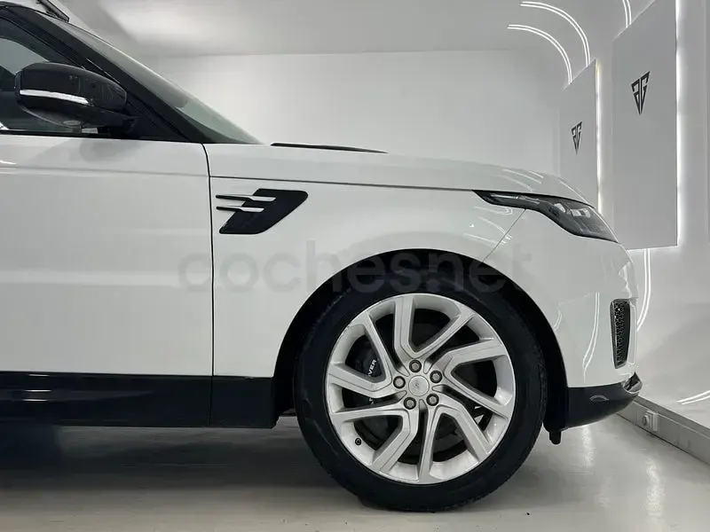 Usado Land Rover Range Rover Sport HSE Dynamic 404 CV (297 kW) 2019 Blanco SUV