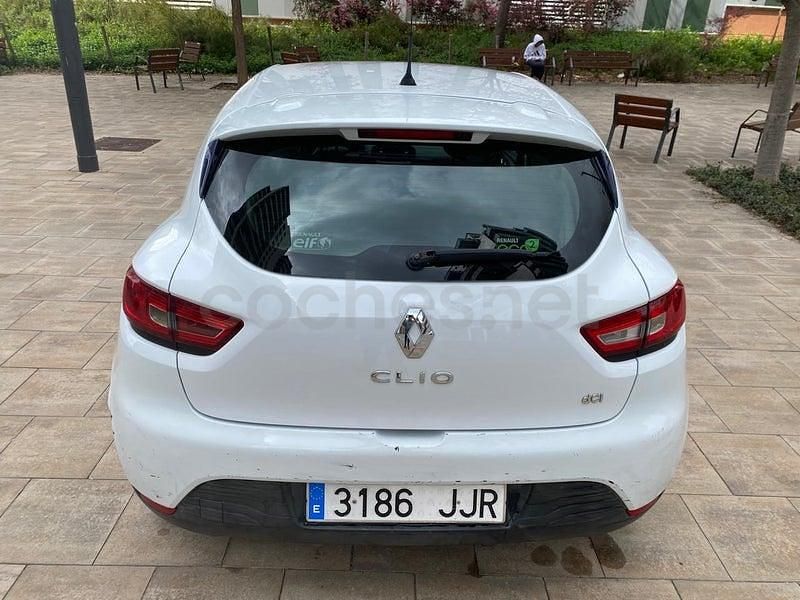 Usado Renault Clio IV Business 75 CV (55 kW) 2015 Blanco Berlina