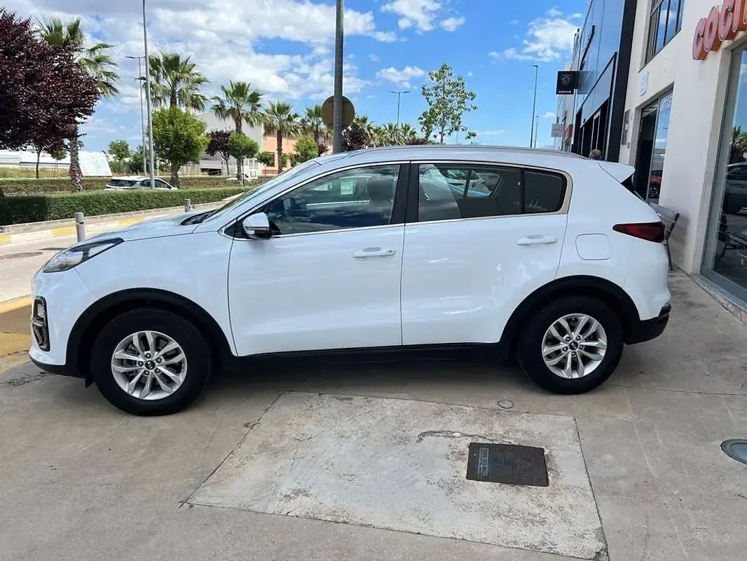 Usado Kia Sportage 116 CV (85 kW) 2020 Blanco SUV