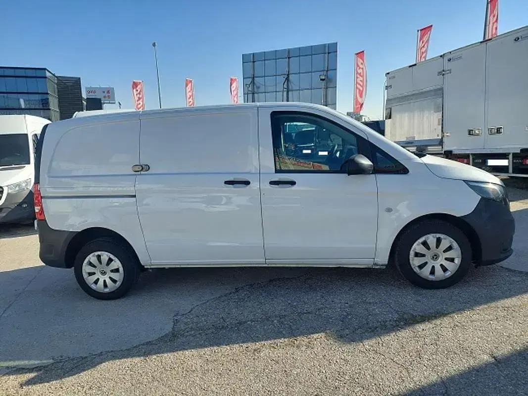 Usado Mercedes Vito 102 CV (75 kW) 2020 Blanco Van