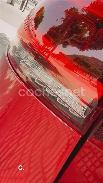 Usado Mercedes B200 136 CV (100 kW) 2020 Rojo Utilitario