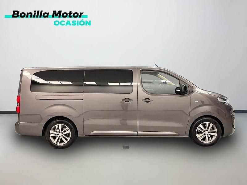 Usado Peugeot Traveller Business-Line 180 CV (132 kW) 2024 Gris / plata Monovolumen