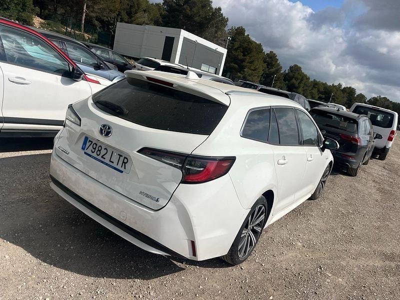 Usado Toyota Corolla Sport 122 CV (89 kW) 2021 Blanco Familiar