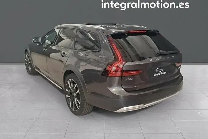 Käytetty Volvo V90 190 HP (139 kW) 2021 Farmari