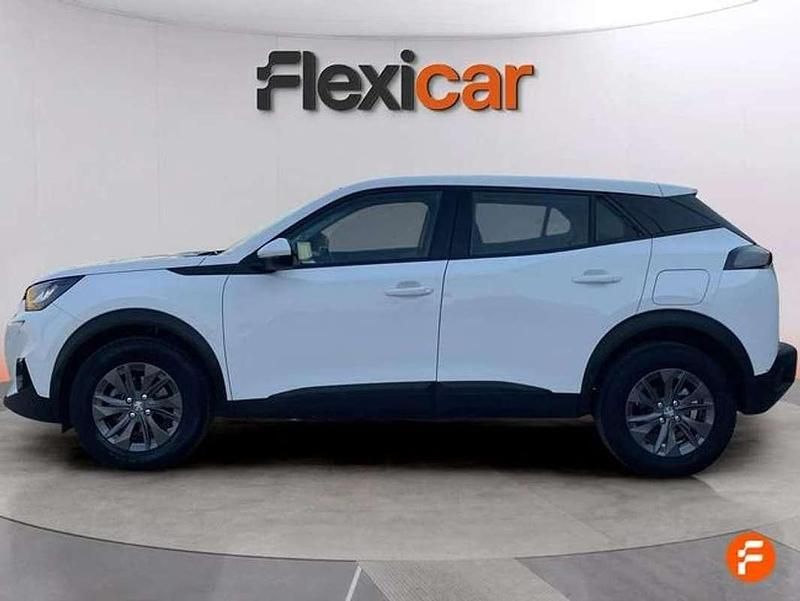 Usado Peugeot 2008 Active 110 CV (80 kW) 2021 Blanco SUV