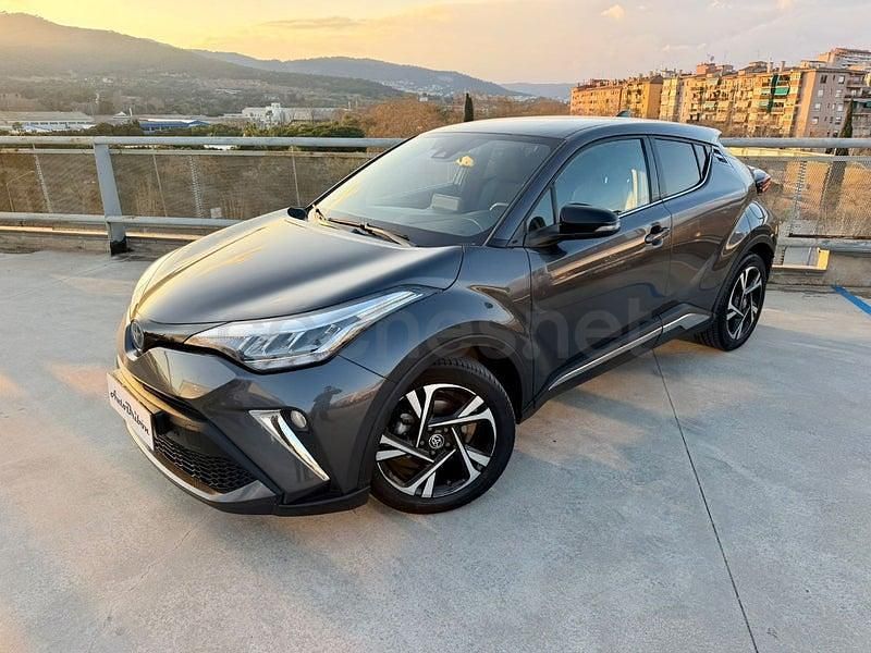 Usado Toyota C-HR Advance 122 CV (89 kW) 2023 Gris / plata SUV