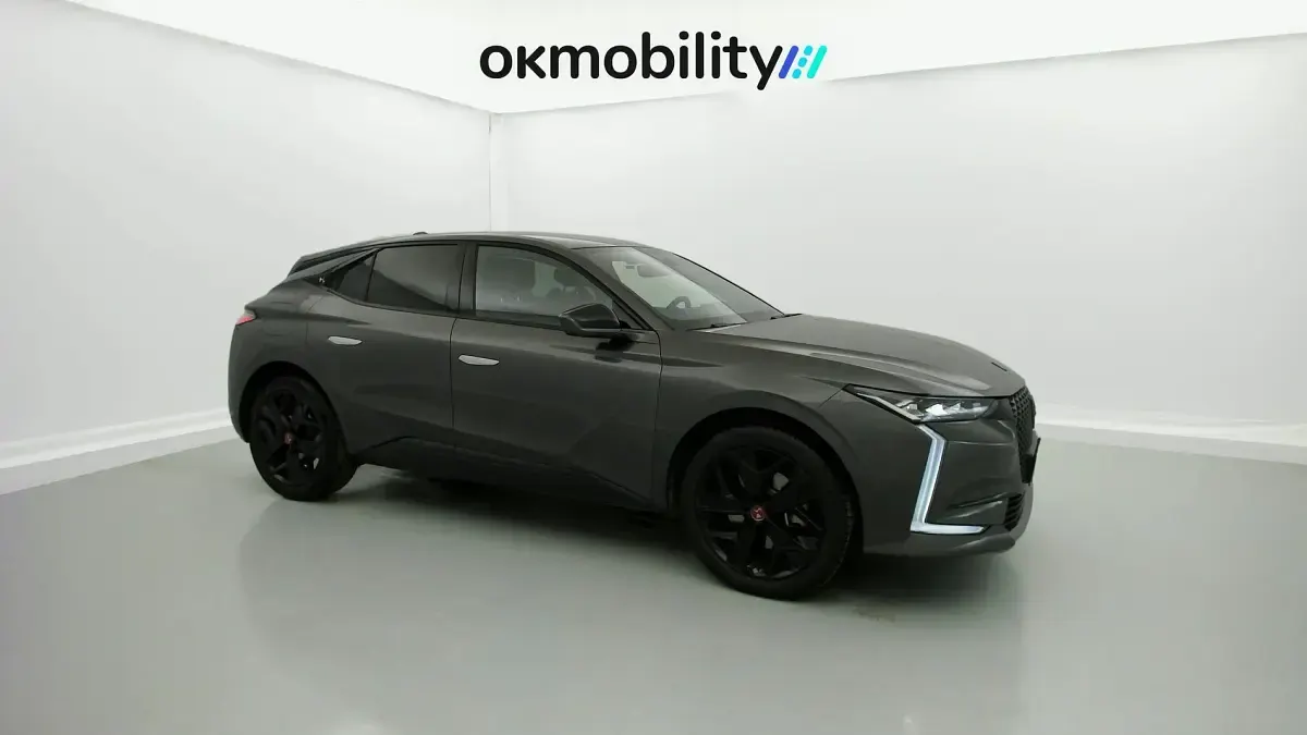 Usado DS Automobiles DS4 Performance Line Plus 225 CV (165 kW) 2023 Gris platino SUV