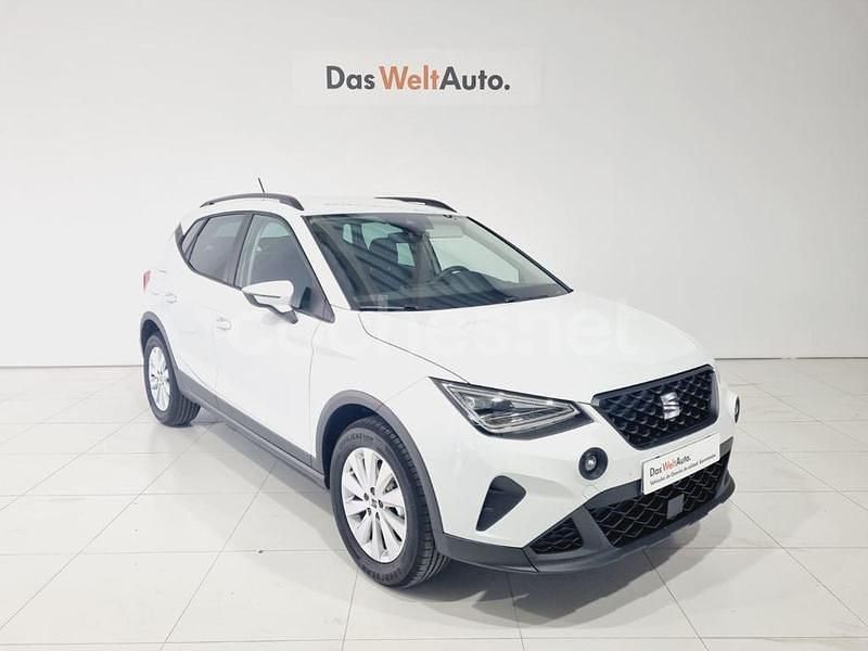 Blanco Nuevo 2025 Seat Arona Style SUV | 22.580 € (Precio justo) - Imagen 1/4