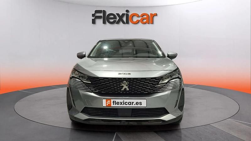 Usado Peugeot 3008 Active 131 CV (96 kW) 2021 Gris SUV