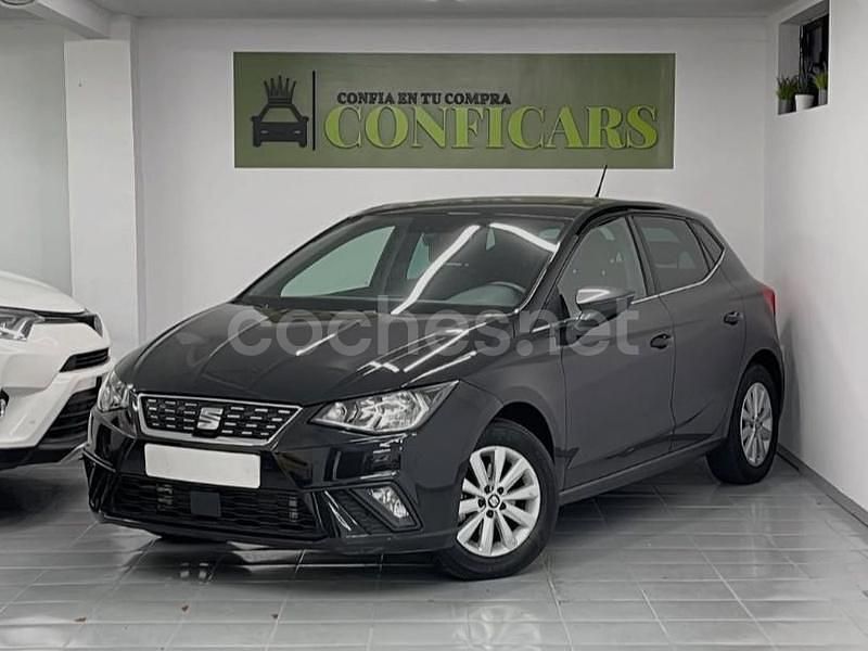 Gris / plata Usado 2021 Seat Ibiza XCELLENCE Berlina | 13.790 € (Precio justo) - Imagen 1/4