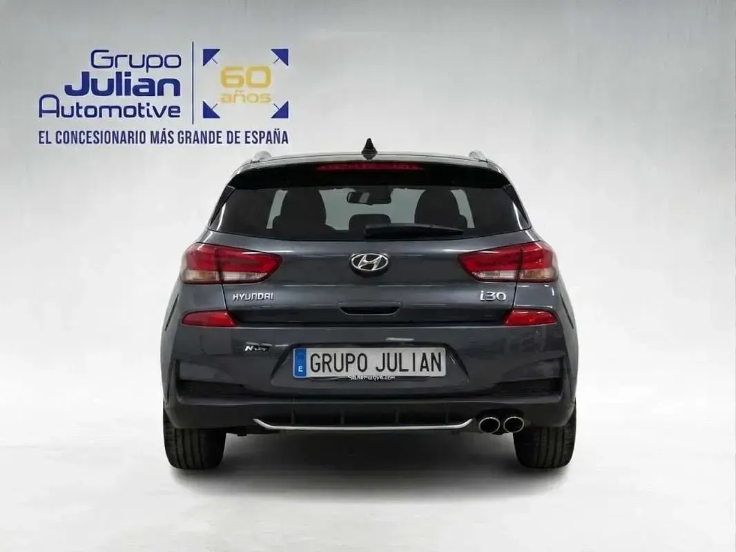 Usado Hyundai i30 N Line 101 CV (74 kW) 2024 Gris Familiar