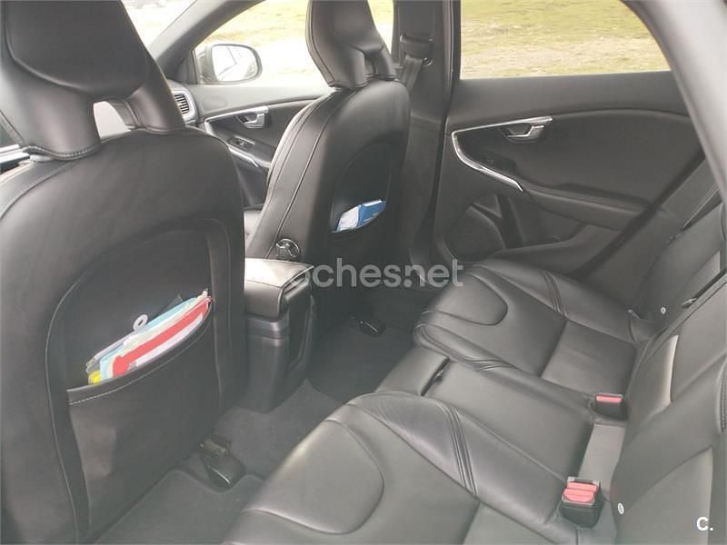 Usado Volvo V40 Inscription 190 CV (139 kW) 2017 Negro Berlina