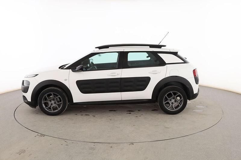 Usado Citroën C4 Feel 100 CV (73 kW) 2015 Blanco SUV