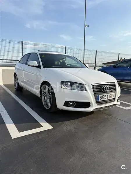 Usado Audi A3 Ambition 140 CV (102 kW) 2010 Blanco Utilitario
