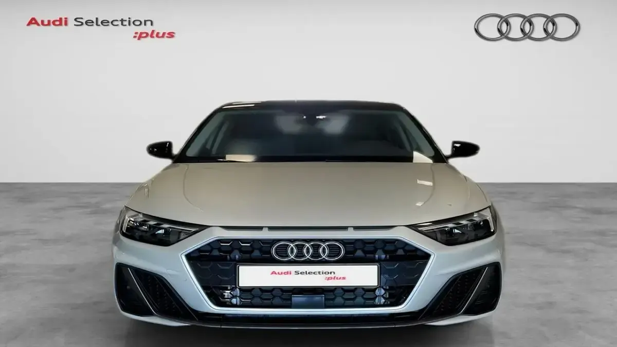 Usado Audi A1 Sportback 110 CV (80 kW) 2023 Gris Utilitario