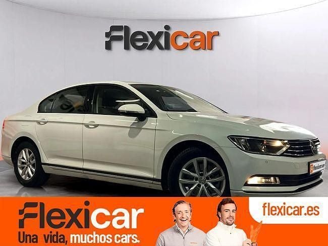Blanco Usado 2018 VW Passat Advance Berlina | 14.990 € (Precio justo) - Imagen 1/4