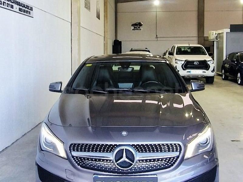 Usado Mercedes CLA200 AMG line 136 CV (100 kW) 2016 Gris / plata Berlina